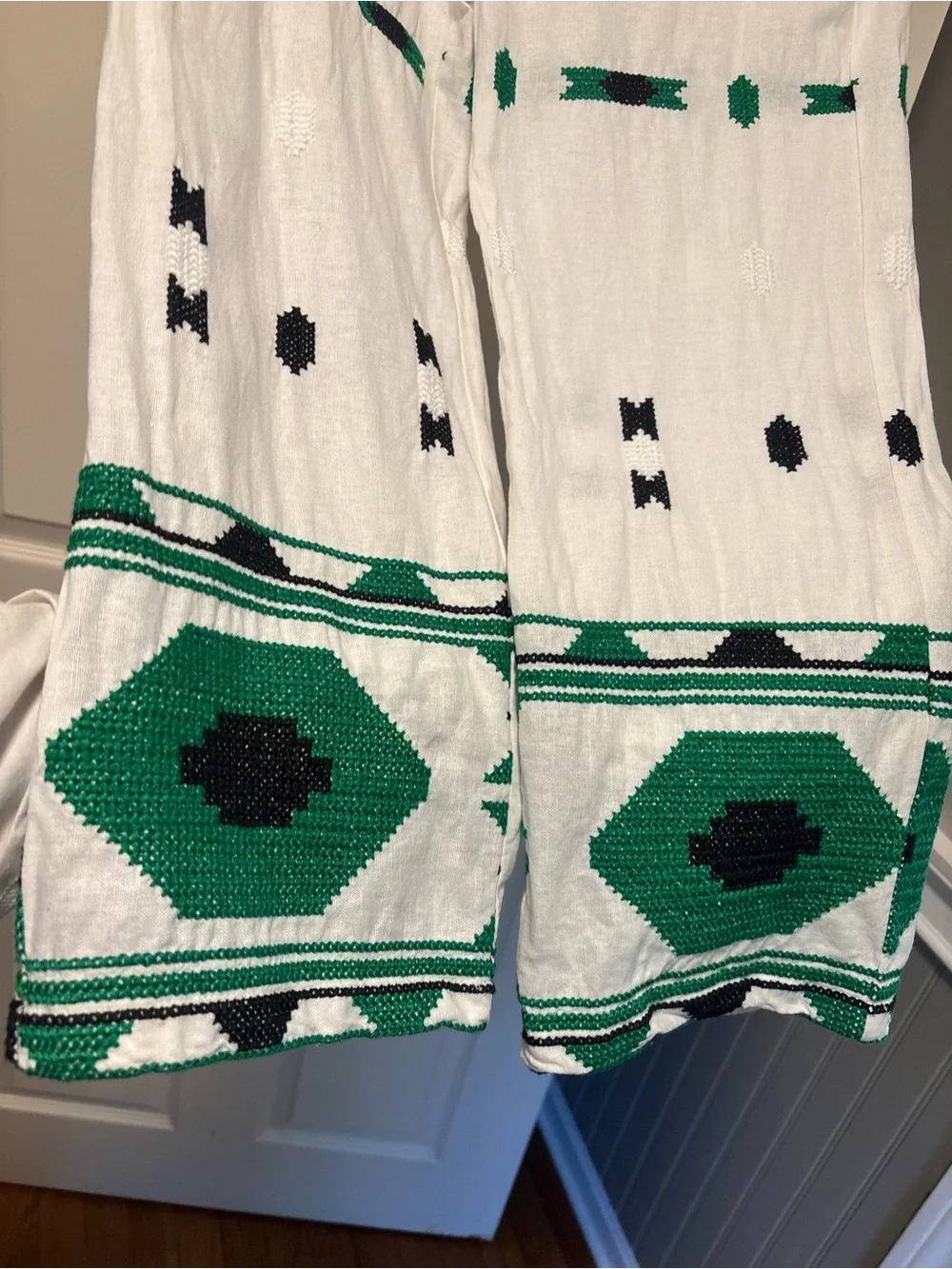 Zara Embroidered Linen Blend Cropped Straight Leg Pants White Green Large